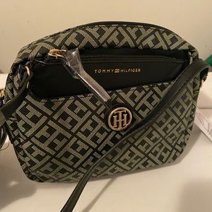 New Tommy Hilfiger Black Crossbody/ Wristlet